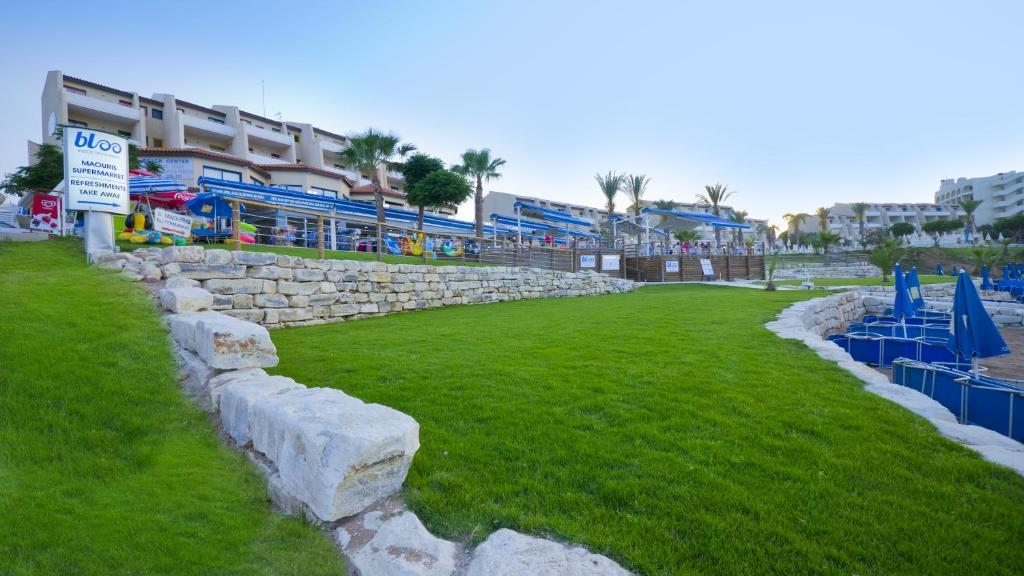 Myroandrou Beach Hotel Apartments Pernera Exteriér fotografie